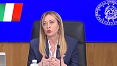 La premier Meloni durante la conferenza stampa seguita al via libera al decreto lavoro martedì