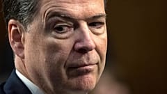 Ο πρώην διευθυντής του FBI Τζέιμς Κόμεϊ καταθέτει ενώπιον της Επιτροπής της Γερουσίας για τις Υπηρεσίες Πληροφοριών στο Καπιτώλιο της Ουάσιγκτον, 8 Ιουνίου 2017.