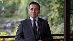 Archivo: El ministro de Asuntos Exteriores de España, José Manuel Albares Bueno, habla durante una rueda de prensa en Hangzhou, China, el miércoles 15 de octubre de 2025. 