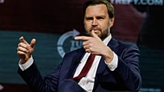 ألقى نائب الرئيس جيه دي فانس كلمة في محطة من جولة منظمة "تيرنينج بوينت يو إس إيه" في جامعة جورجيا في أثينا، جورجيا، يوم الثلاثاء 14 أبريل 2026. (صورة من وكالة أسوشيتد برس/إريك