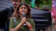 La députée européenne Rima Hassan lors d'une manifestation pro-palestinienne organisée par plusieurs syndicats à Paris, en France, le samedi 14 juin 2025.