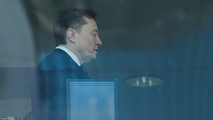 Processo ChatGPT: Lo scontro Elon Musk e l’avvocato di OpenAI 3 Elon Musk durante il processo contro OpenAI