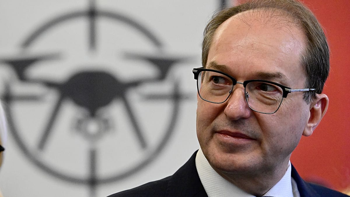 Drone attack on Bundestag? Dobrindt warns of growing threat