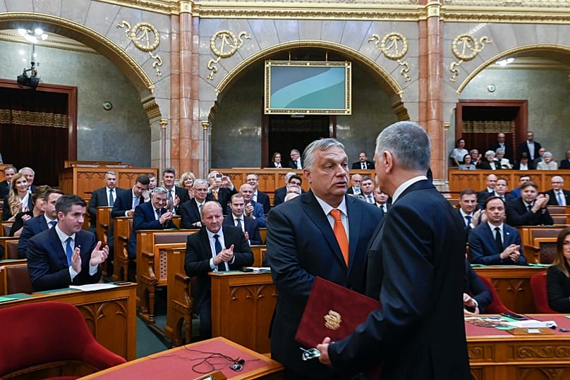 Kövér László házelnök és Orbán Viktor az Országgyűlés alakuló ülésén 2022. május 2-án