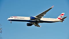A BA aircraft takes off above Chicago O’Hare International Airport