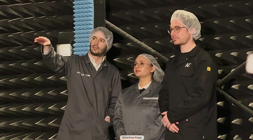 Burak, Kriti und Andrea im Weltraum-Testlab