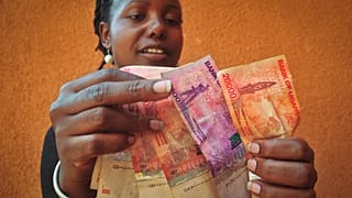 L'Ouganda adopte une loi encadrant les transferts d'argent de la diaspora