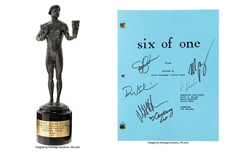 Trophée du Screen Actors Guild appartenant à Matthew Perry et exemplaire du pilote de « Friends » signé par la distribution