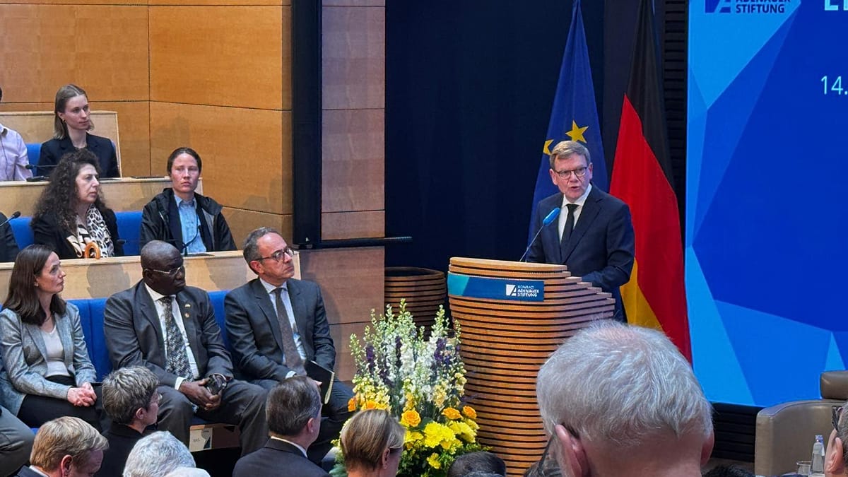 Németország beleáll az EU-s vétópolitikába, és közös védelmi tervezést sürget