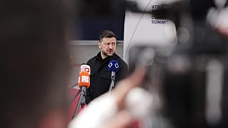 Ukraine's President Volodymyr Zelenskyy speaks with the media as he arrives for a meeting of the European Political Community in Yerevan, 4 May, 2026