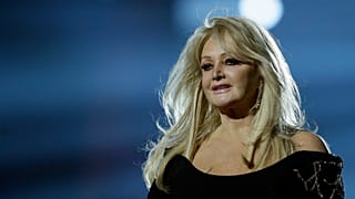 Bonnie Tyler is in hospital in Faro