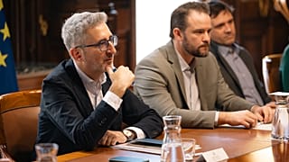 Arcadi España, ministro de Hacienda, durante una reunión con el International Tax Observatory