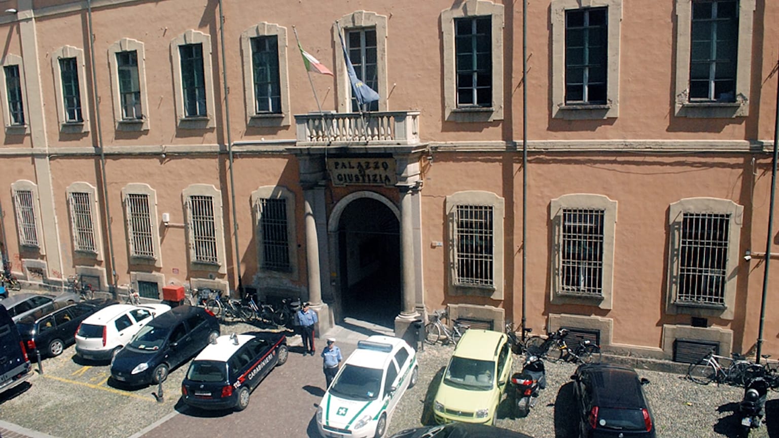 La sede della procura di Pavia