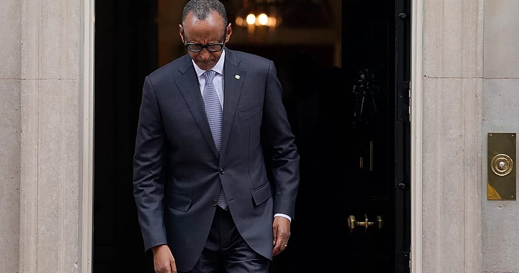 Rwandan President Paul Kagame tours Botswana diamond hub