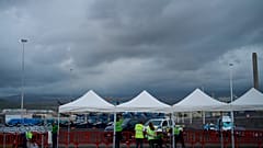 Preparativi per lo sbarco e l'evacuazione del passaggio della MV Hondius, 9 maggio 2026.