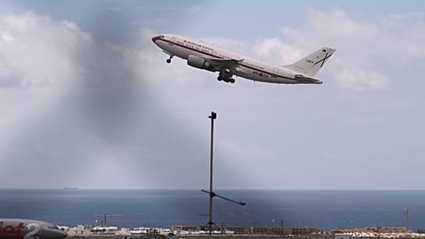 Aereo in volo verso Madrid con gli spagnoli a bordo della MV hondius