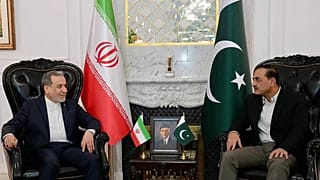 İran Dışişleri Bakanı Abbas Araghchi (solda), 25 Nisan 2026 Cumartesi günü Pakistan'ın İslamabad kentinde Pakistan Ordusu Komutanı Mareşal Asim Munir ile bir araya geldi.