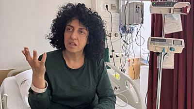 Nargis Mohammadi im Krankenhaus