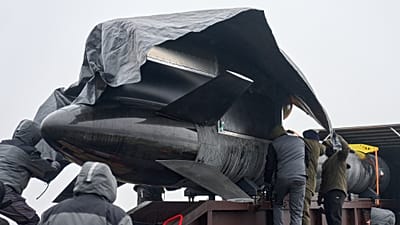 Die "Flamingo"-Raketen von Ukrainian Fire Point während der Übergabe an das Militär an einem nicht genannten Ort in der Ukraine am 4. Dezember 2025