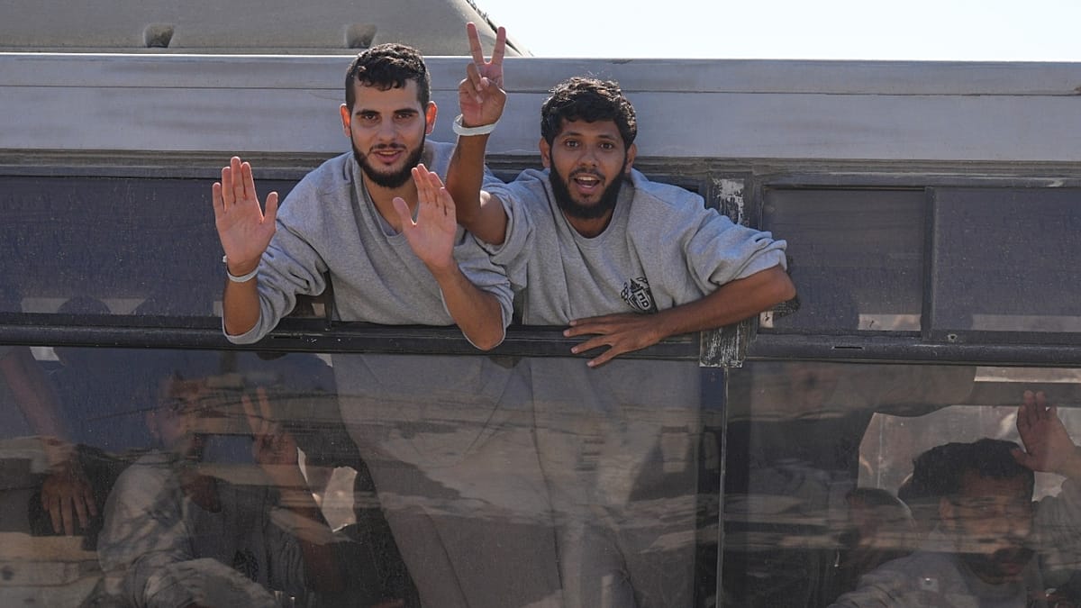 قمع 88 أسيرة فلسطينية في الدامون: ضرب وتجويع وعزل يهدد حياة الحوامل والأطفال