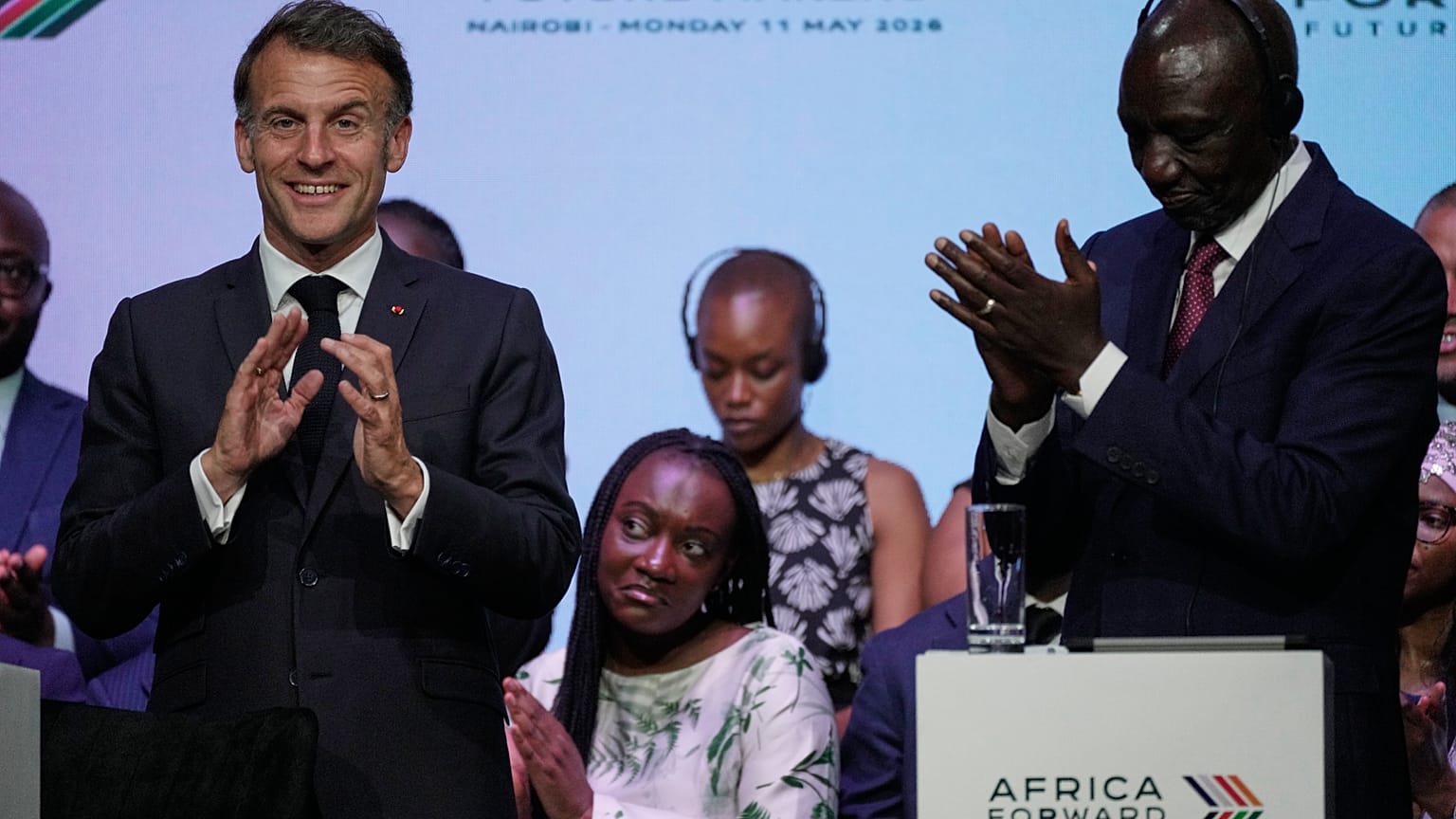 Le président français Emmanuel Macron et le président kenyan William Ruto à Nairobi le 11 mai 2026