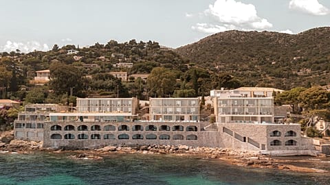 Les Roches in Le Lavandou, France