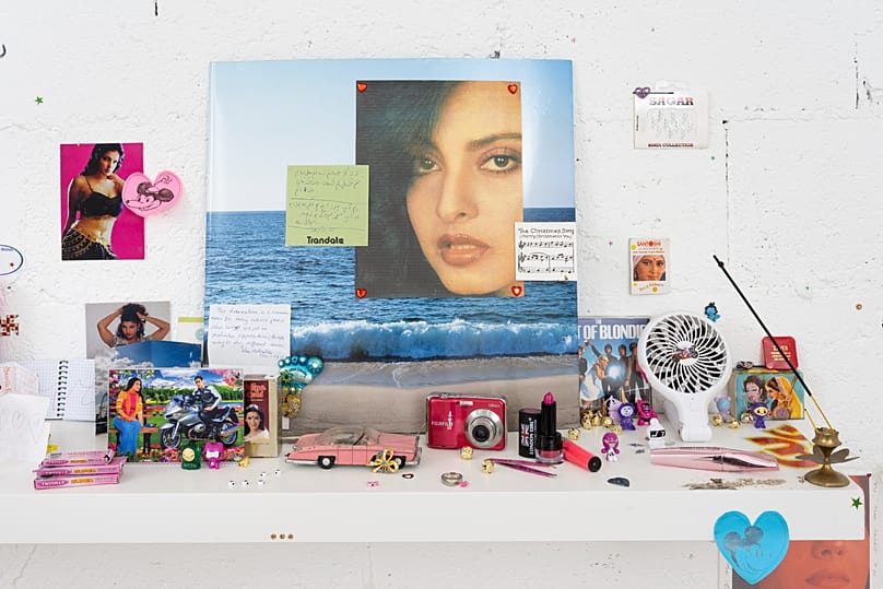 Dream Girl (2023) Athen & Nina : Sleepover, GLASSHOUSE de Gathering, Londres