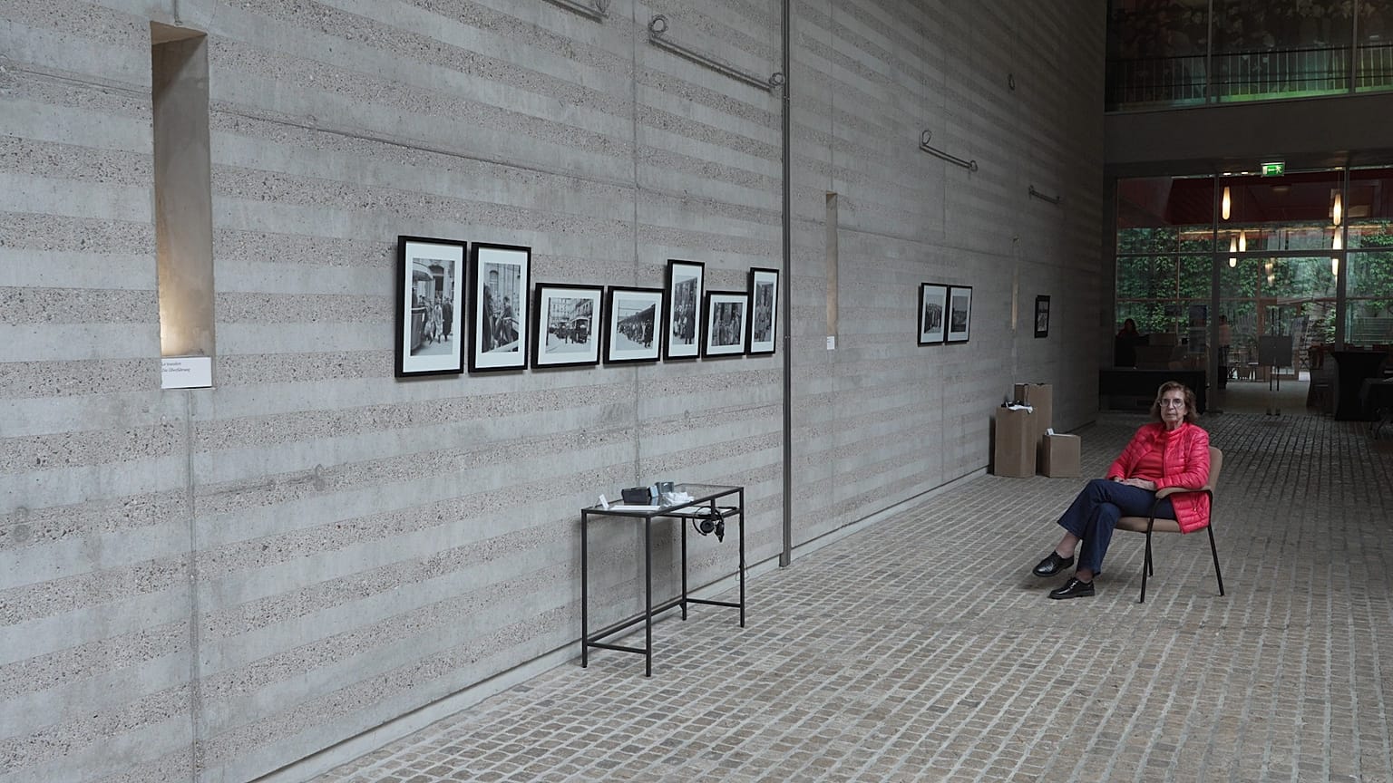 Mostra "Faces of Remembrance: The Images of the Green Paper Raid" a Berlino.