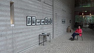 Ausstellung "Gesichter der Erinnerung: Die Bilder der Razzia des grünen Zettels“ in Berlin.