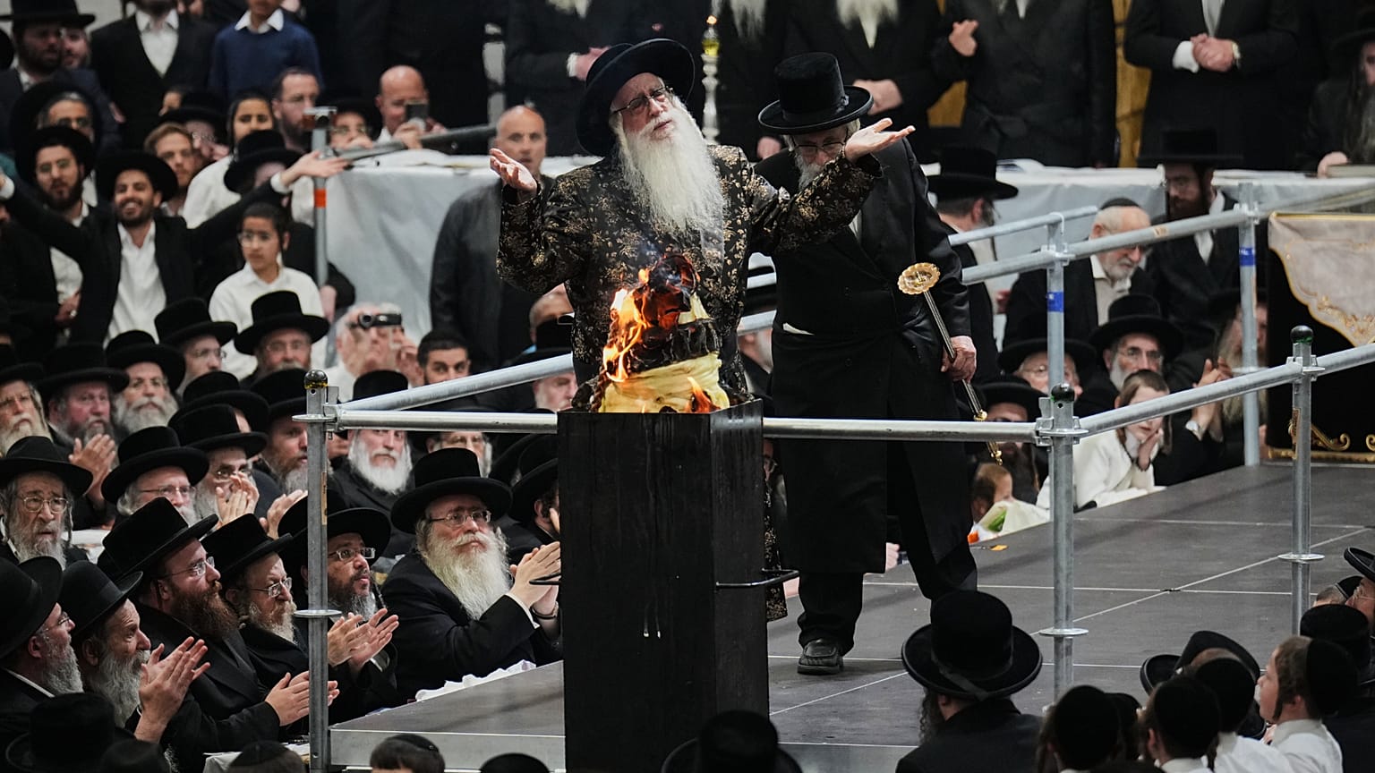 Gli ebrei ultraortodossi celebrano la festa di Lag BaOmer - lunedì 4 maggio 2026