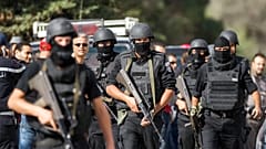 Membri della Guardia nazionale tunisina nel sobborgo di Oued Ellil a Tunisi, 23 ottobre 2014.