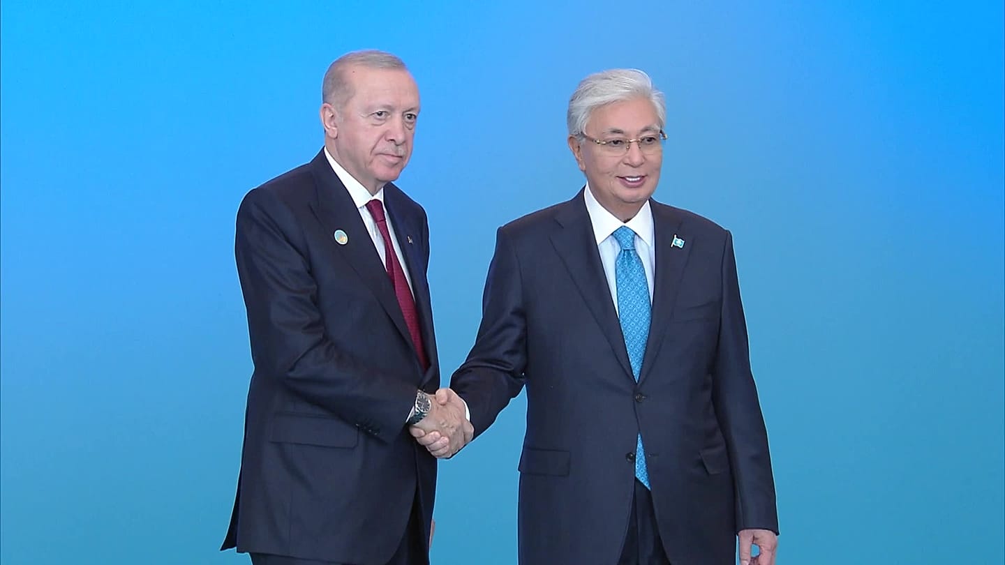 Turkic States Leaders Discuss Digital Cooperation at Informal Summit