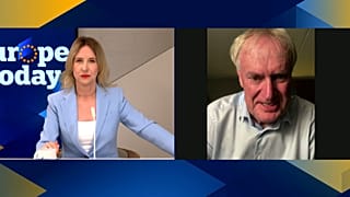 Méabh Mc Mahon, Euronews & Luke O'Neill, professor of biochemistry (Trinity College Dublin)