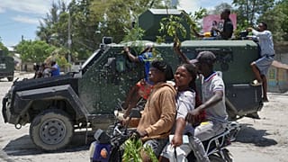 Haiti residents protest after Cite Soleil clashes displace hundreds