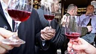 Il consumo mondiale di vino è risultato in calo nel 2025 rispetto all'anno precedente
