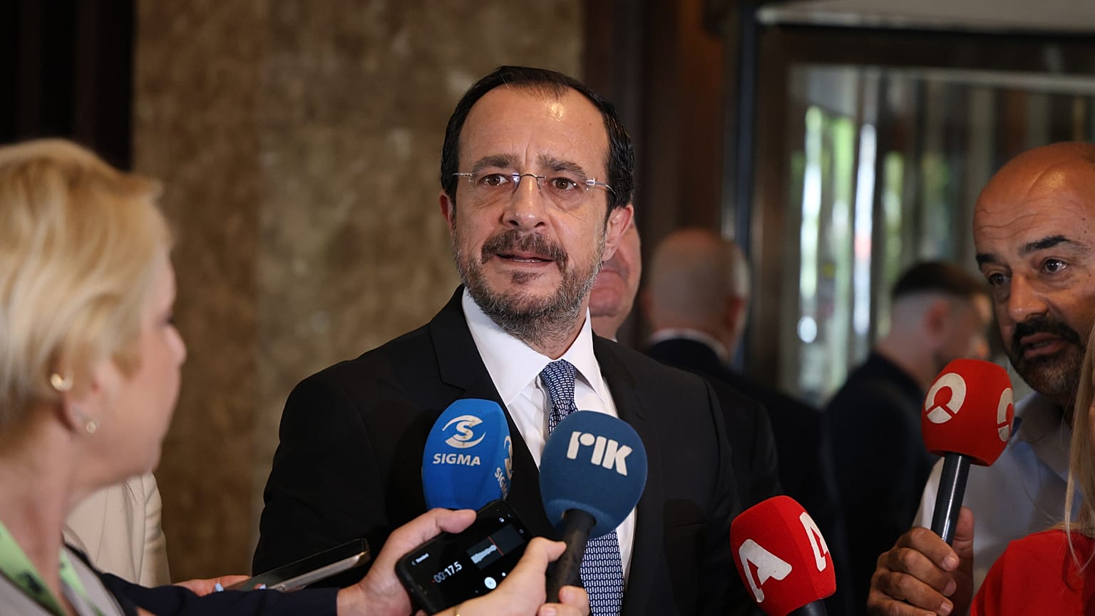 Ο Νίκος Χριστοδουλίδης σε δηλώσεις προς του δημοσιογράφους πριν την Ετήσια Γενική Συνέλευση του Κυπριακού ναυτιλιακού Επιμελητηρίου