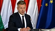 Magyar Péter miniszterelnök a Tisza-kormány első, kihelyezett ülésén az Ópusztaszeri Nemzeti Történeti Emlékparkban 2026. május 13-án.