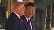 Trump amerikai elnök fogadási ceremónián vesz részt Hszi Csin-ping kínai államfővel a pekingi Nagy Népi Csarnokban, 2026. május 14-én