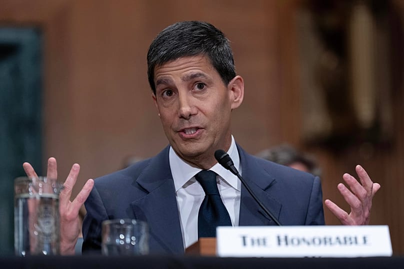 Kevin Warsh declara ante el Senado de Estados Unidos durante su audiencia de confirmación como presidente de la Reserva Federal, 21 de abril de 2026