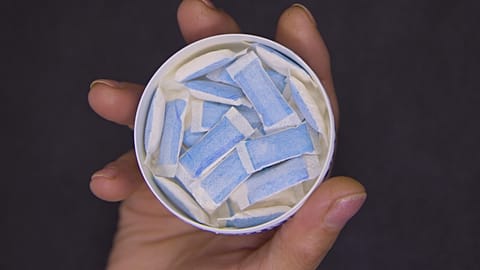 WHO warns of the addiction risks of nicotine pouches for young people.
