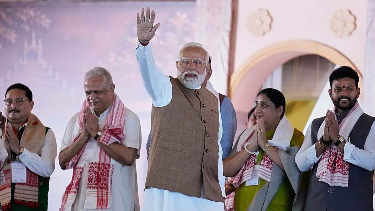 Hindistan Başbakanı Modi, Avrupa turuna Hollanda kraliyet ailesiyle başladı