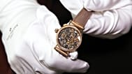Un reloj de lujo.