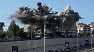 دخان يتصاعد عقب غارة إسرائيلية قرب طريق المطار في بيروت، في 31 مارس 2026.
