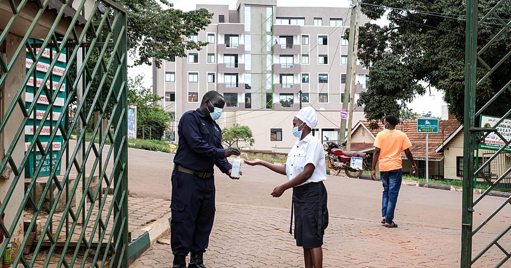 DR Congo: Health officials arrive in Bunia with Ebola supplies
