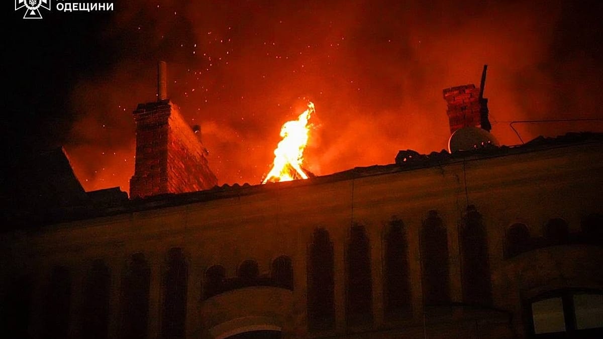 فيديو. الحرائق والمباني المتضررة بعد الهجوم الضخم بطائرة روسية بدون طيار