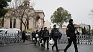 Polis memurları, Papa XIV. Leo’nun İstanbul’da Hristiyan cemaatlerin liderleriyle yapacağı görüşme öncesinde. İstanbul, Türkiye, Cumartesi, 29 Kasım 2025.
