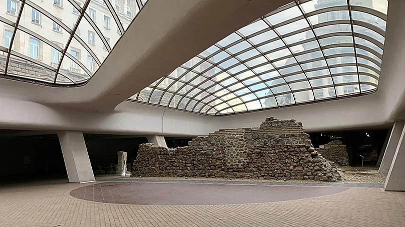 All’interno della stazione metro Serdika si possono vedere rovine romane