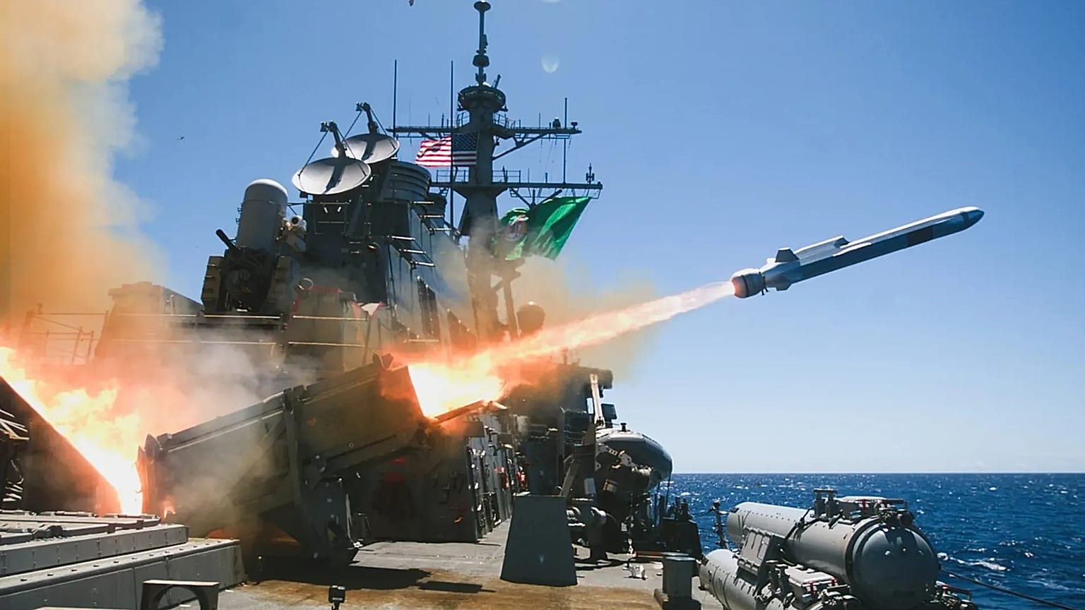 The USS Fitzgerald fires a Naval Strike Missile during the RIMPAC 2024 military exercise, 18 July, 2024