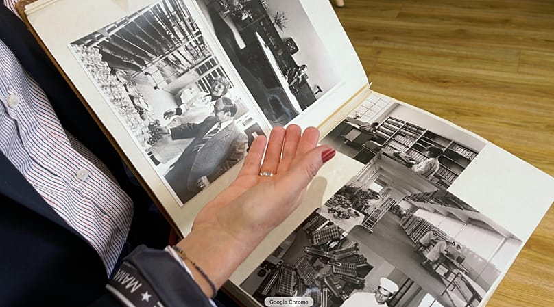 Blättern in der Firmengeschichte