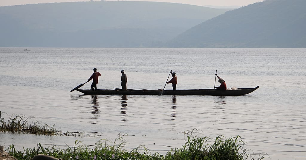 When plastic becomes more profitable than fish in the Congo River